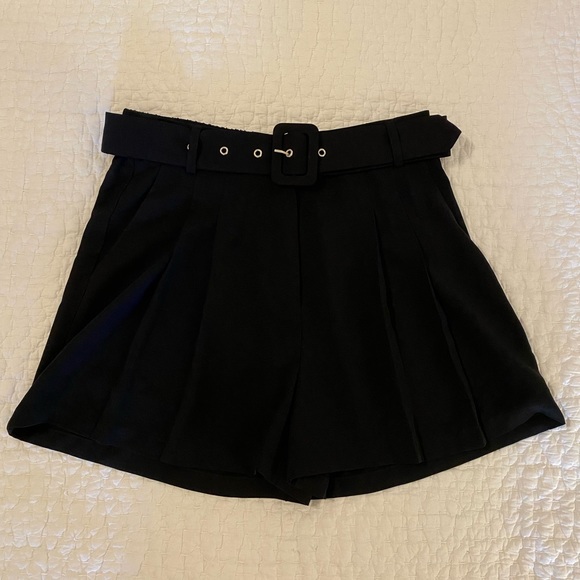 Elodie high waisted shorts - Picture 1 of 4